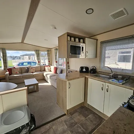 Kmh Caravans At Flamingo Land